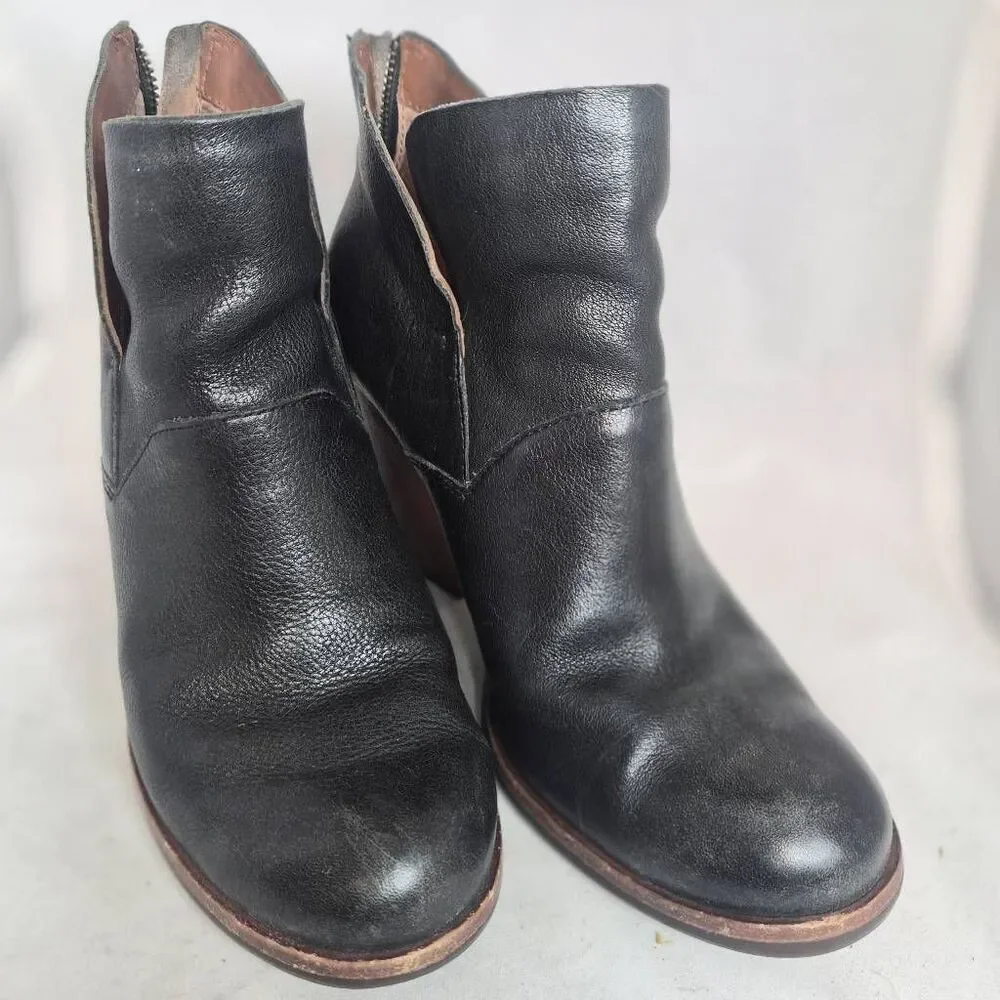 Kork Ease Castaneda booties